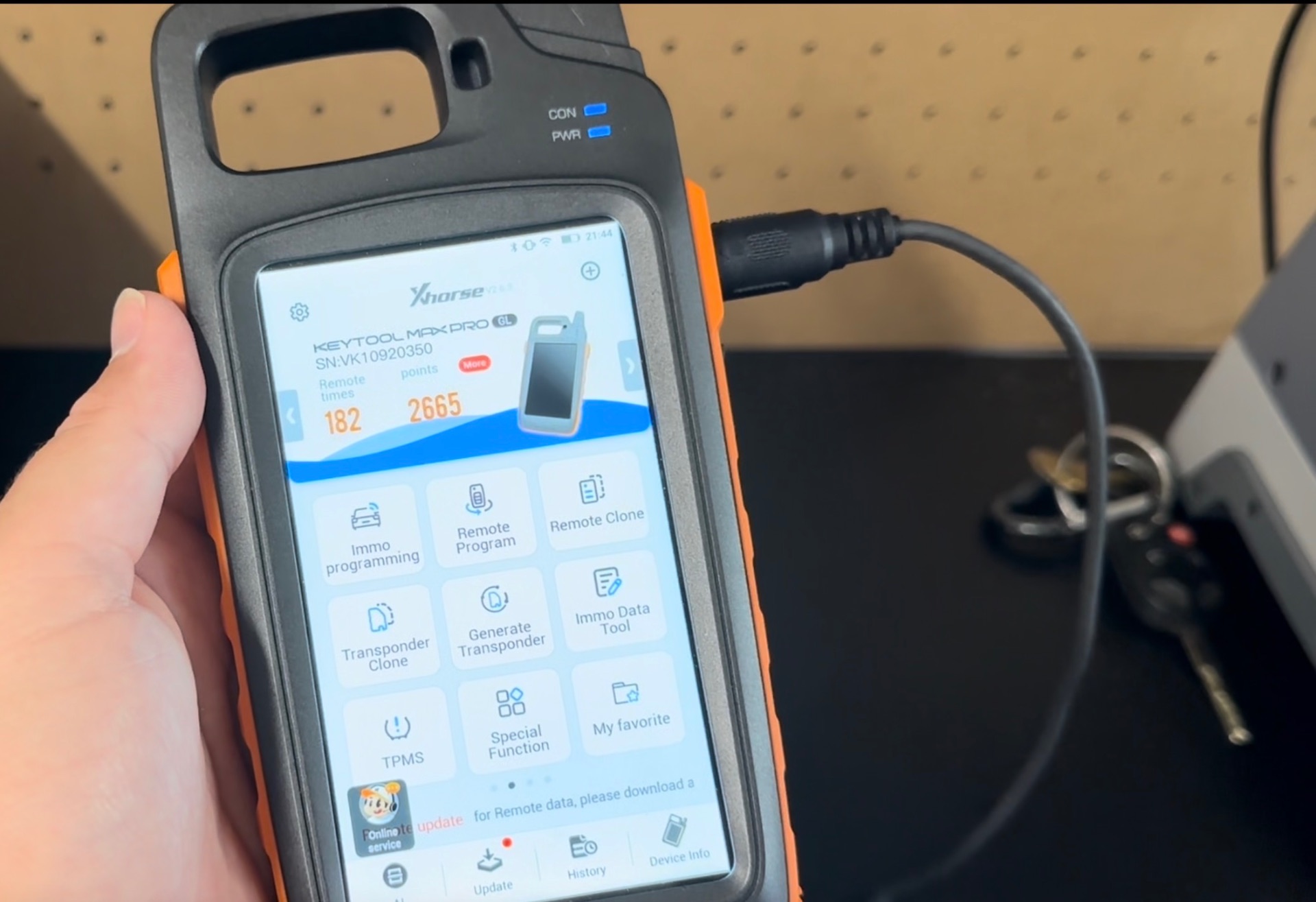 Xhorse Key Tool Max Pro handheld transponder programmer